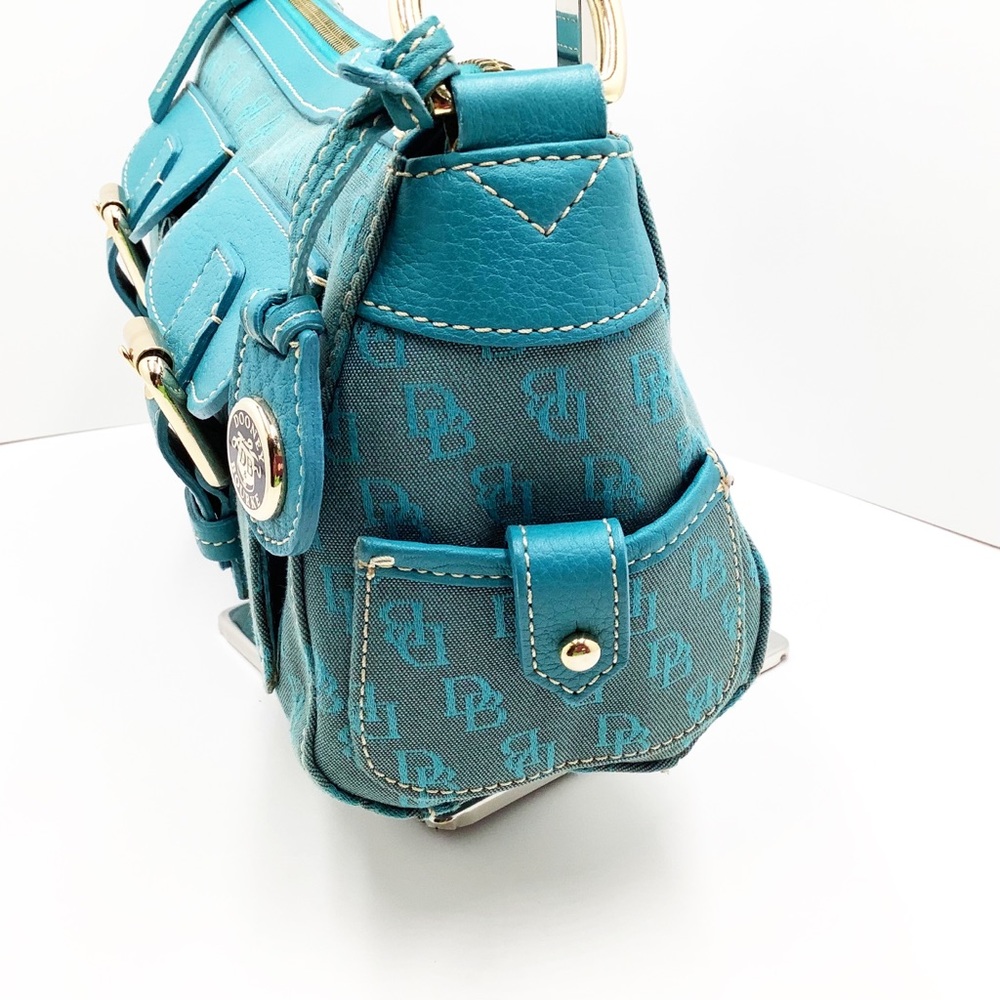 🆕{Dooney&Bourke} Signature Canvas and Leather Bag - Picture 6 of 16